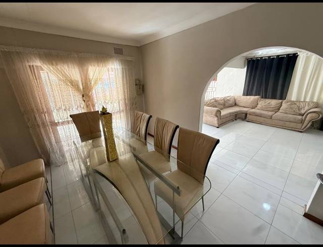 2 BEDROOM HOUSE FOR SALE IN VANDERBIJLPARK CW 6